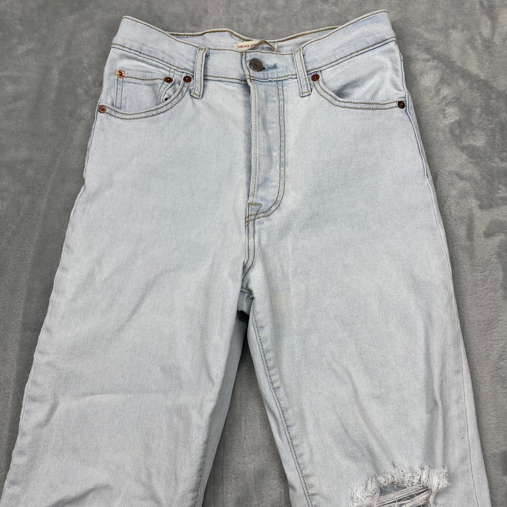 Levi's Jeans Women's Size 27x27 Blue Light Washed Ribcage Straight Ankle - Picture 2 of 10